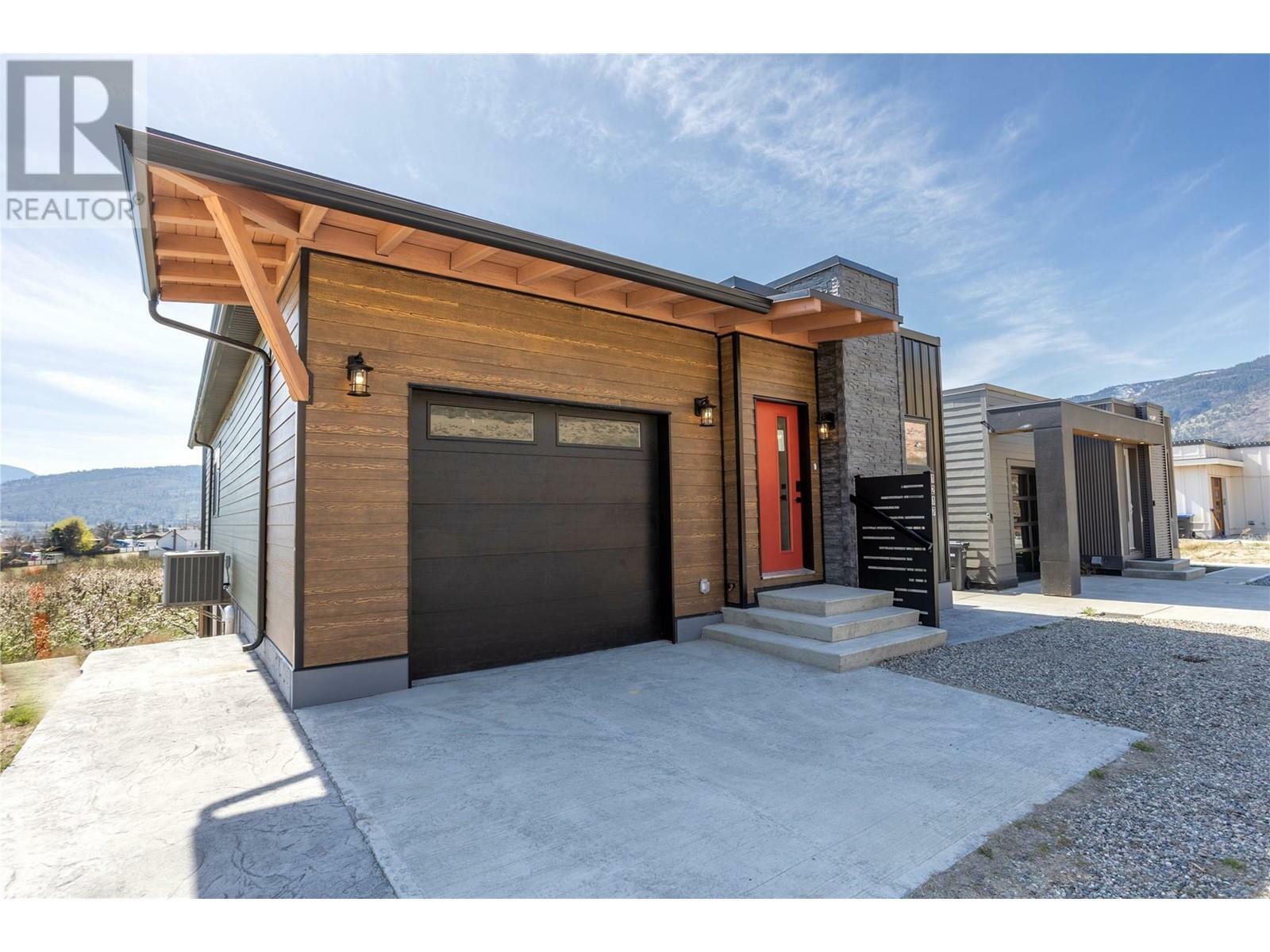 Property Photo: 1217 Copper Road BC V0H 1T1