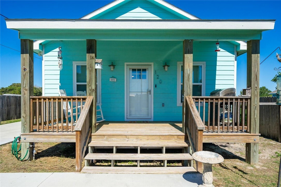 Property Photo: 120 E Cornwall Street TX 78382
