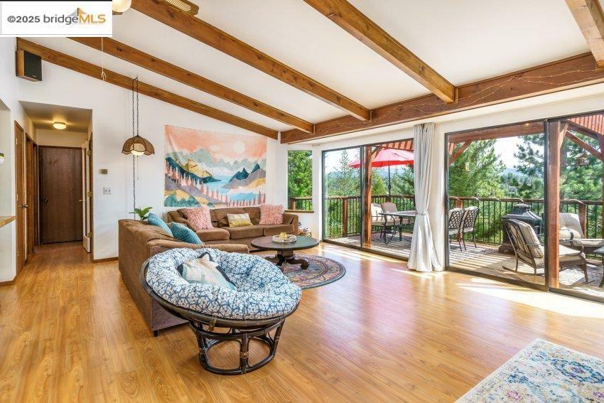Property Photo: 20237 Upper Skyridge Dr CA 95321