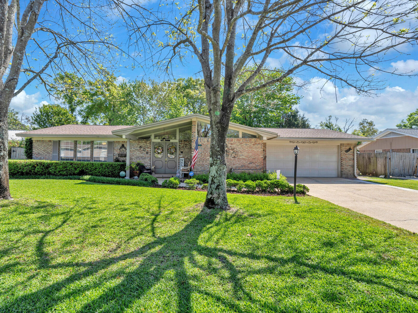 Property Photo: 609 Audubon Drive FL 32547