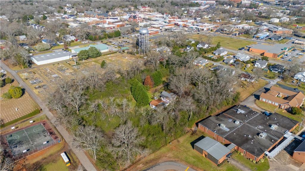 Property Photo:  101 E Chambers Street  GA 31029 