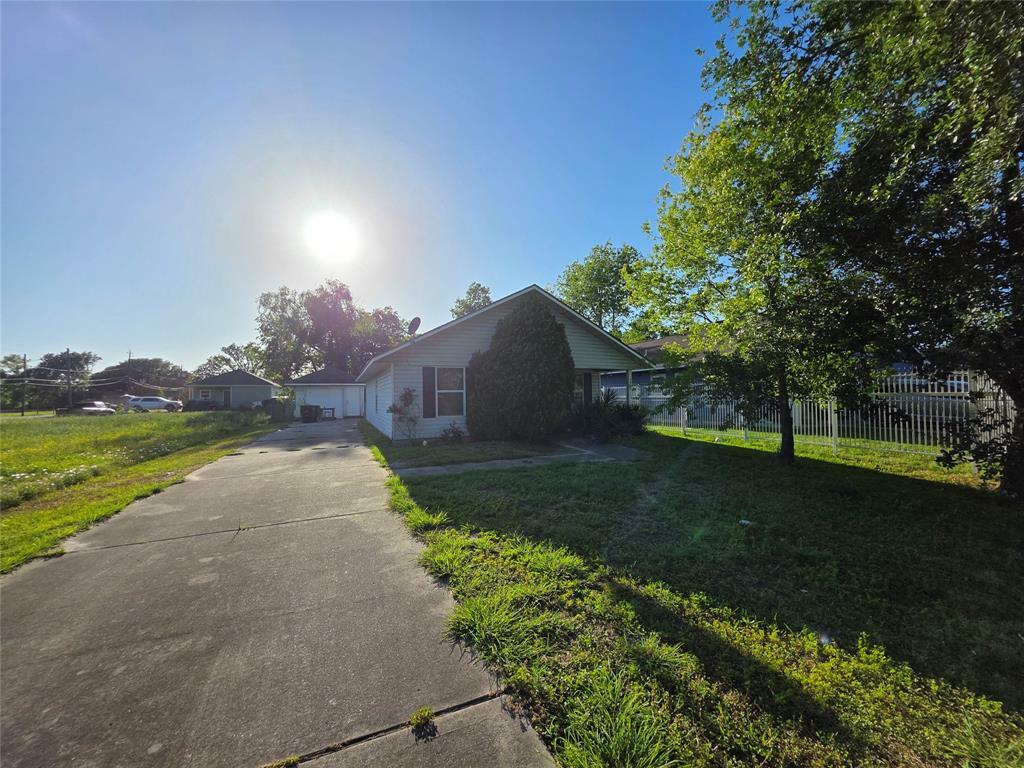 Property Photo: 5903 Haight Street TX 77028