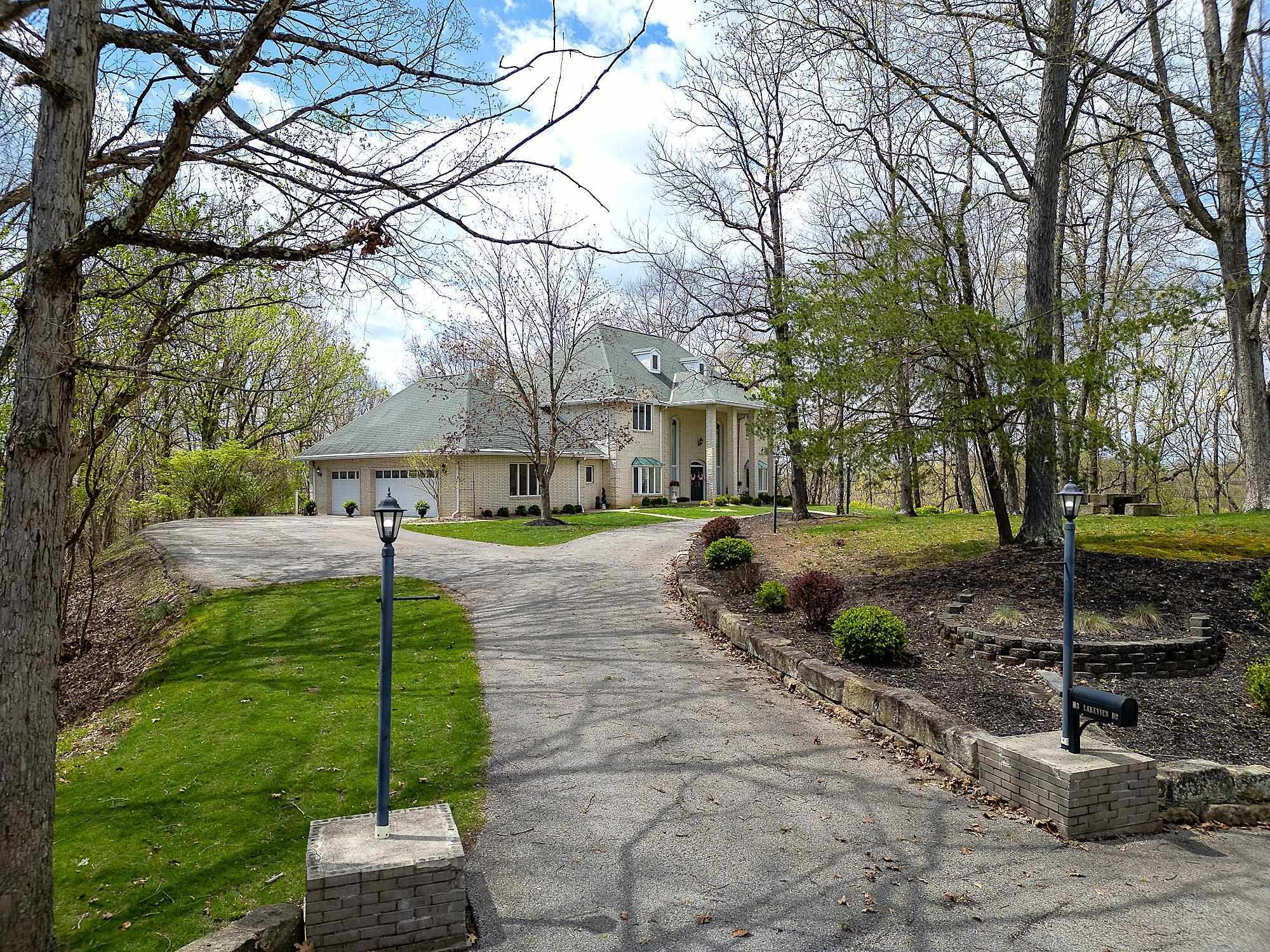 83 Lakeview Drive  Nitro WV 25143 photo