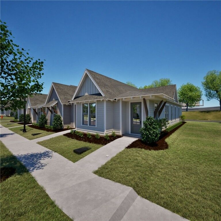 Property Photo: 130 Summer Street AL 36801