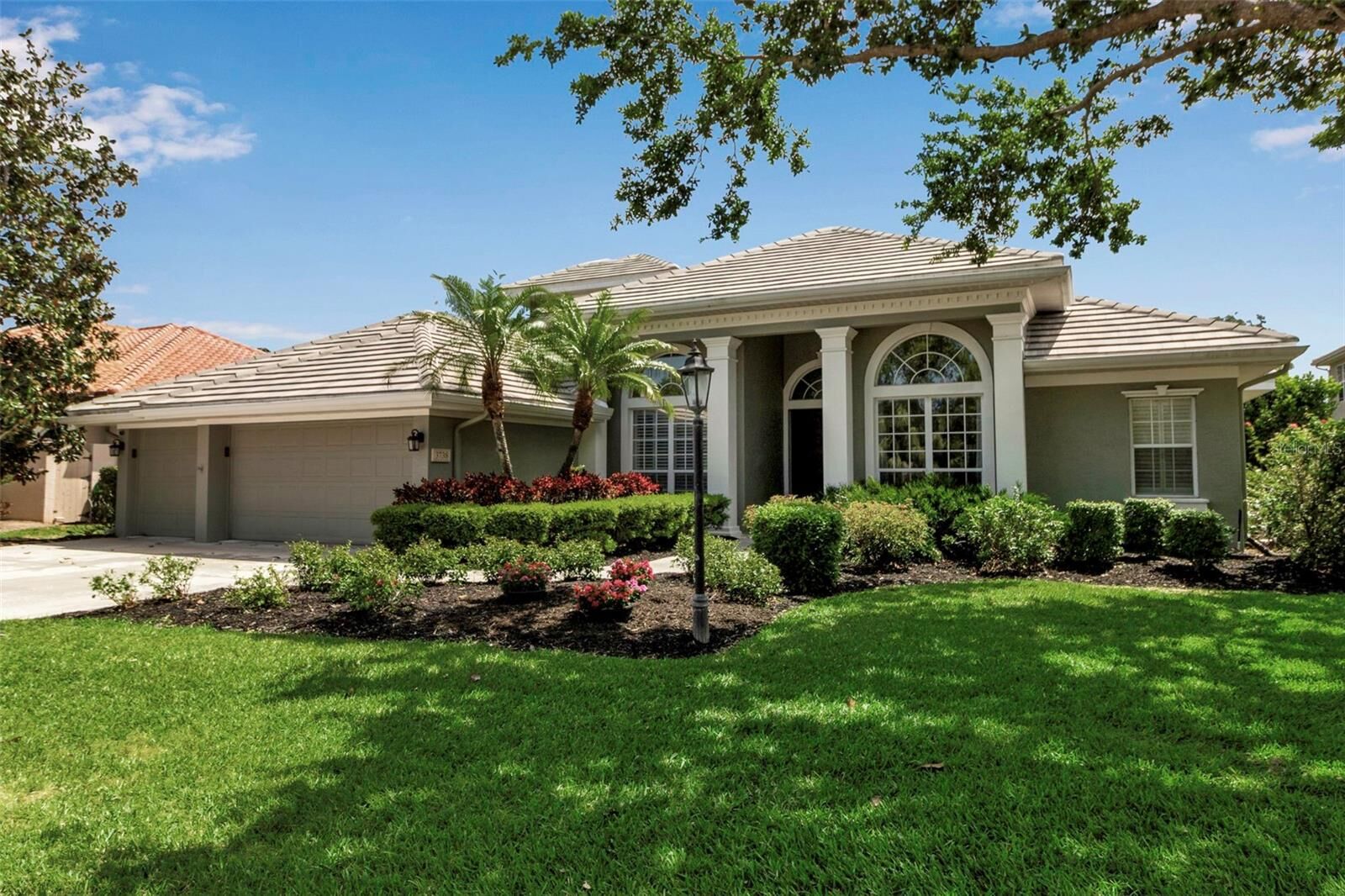Property Photo:  3738 Eagle Hammock Drive  FL 34240 