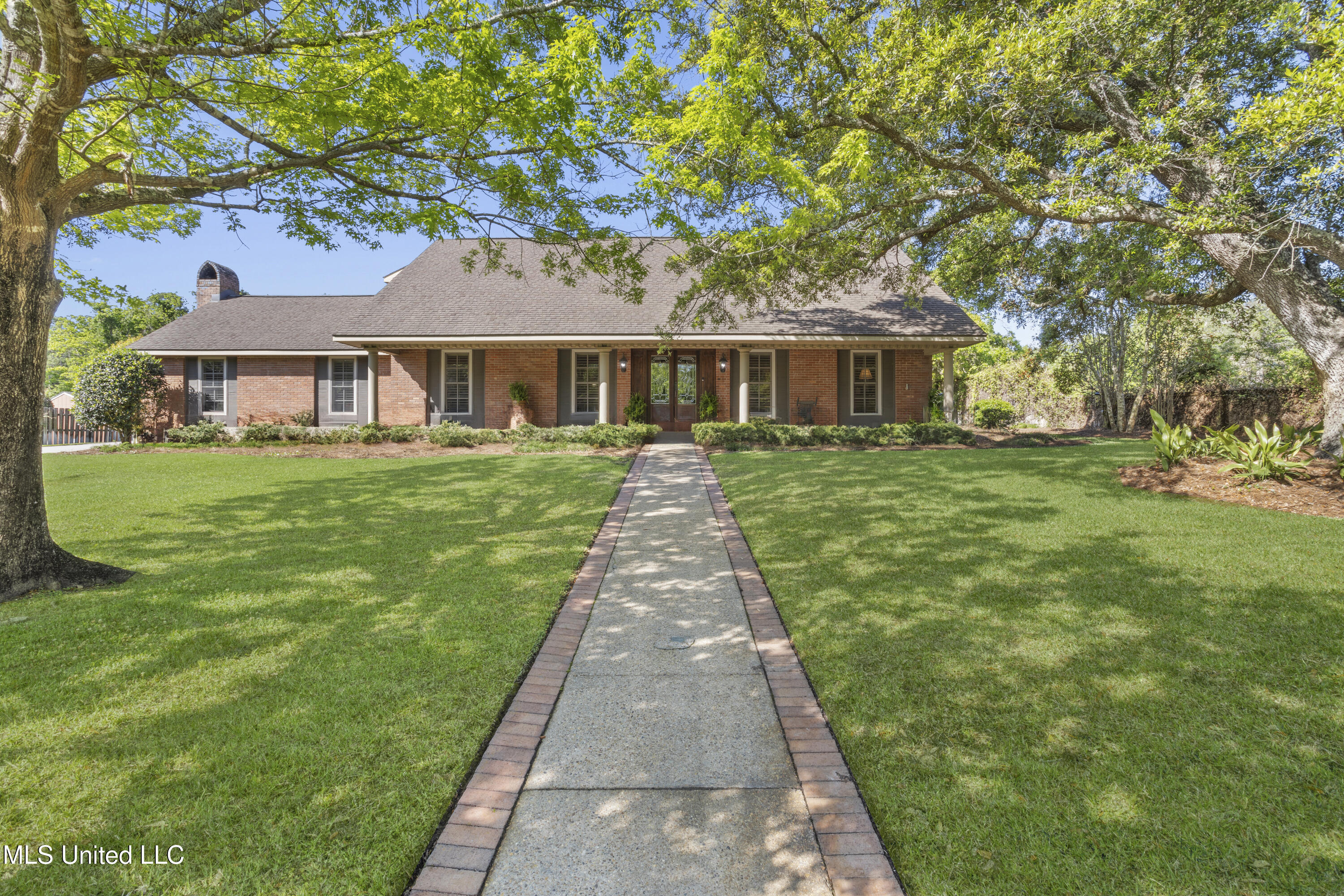Property Photo: 2629 Park View Drive MS 39531