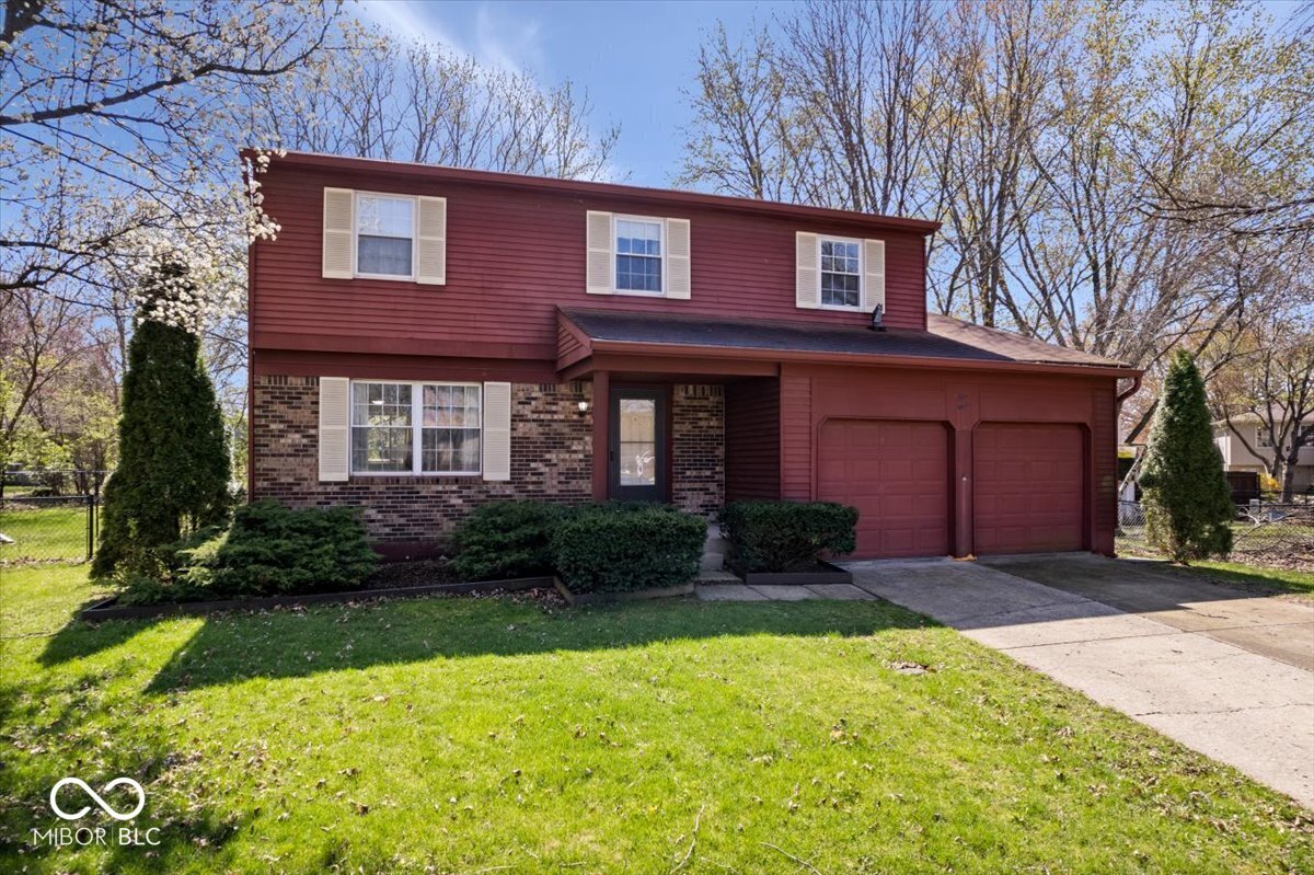 Property Photo: 315 Heritage Court IN 46038