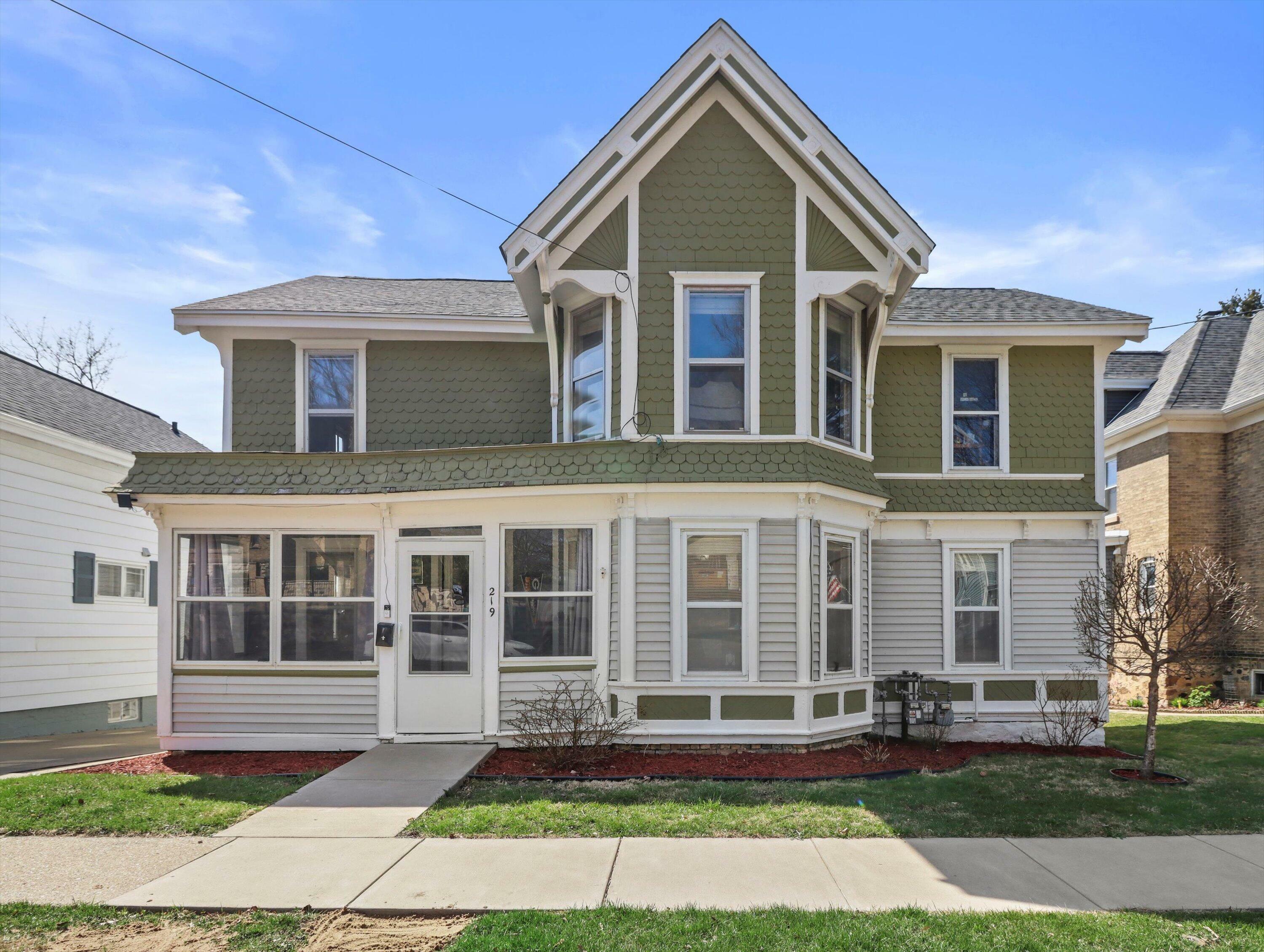 219 N Center Ave 219 1/2  Jefferson WI 53549 photo