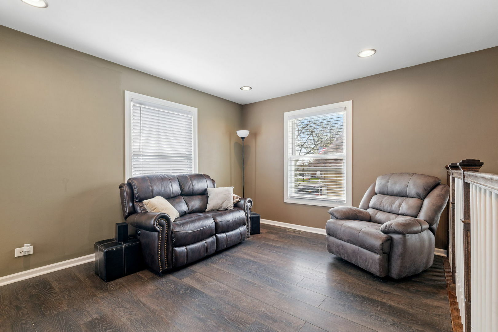 Property Photo: 16758 Hilltop Avenue IL 60487