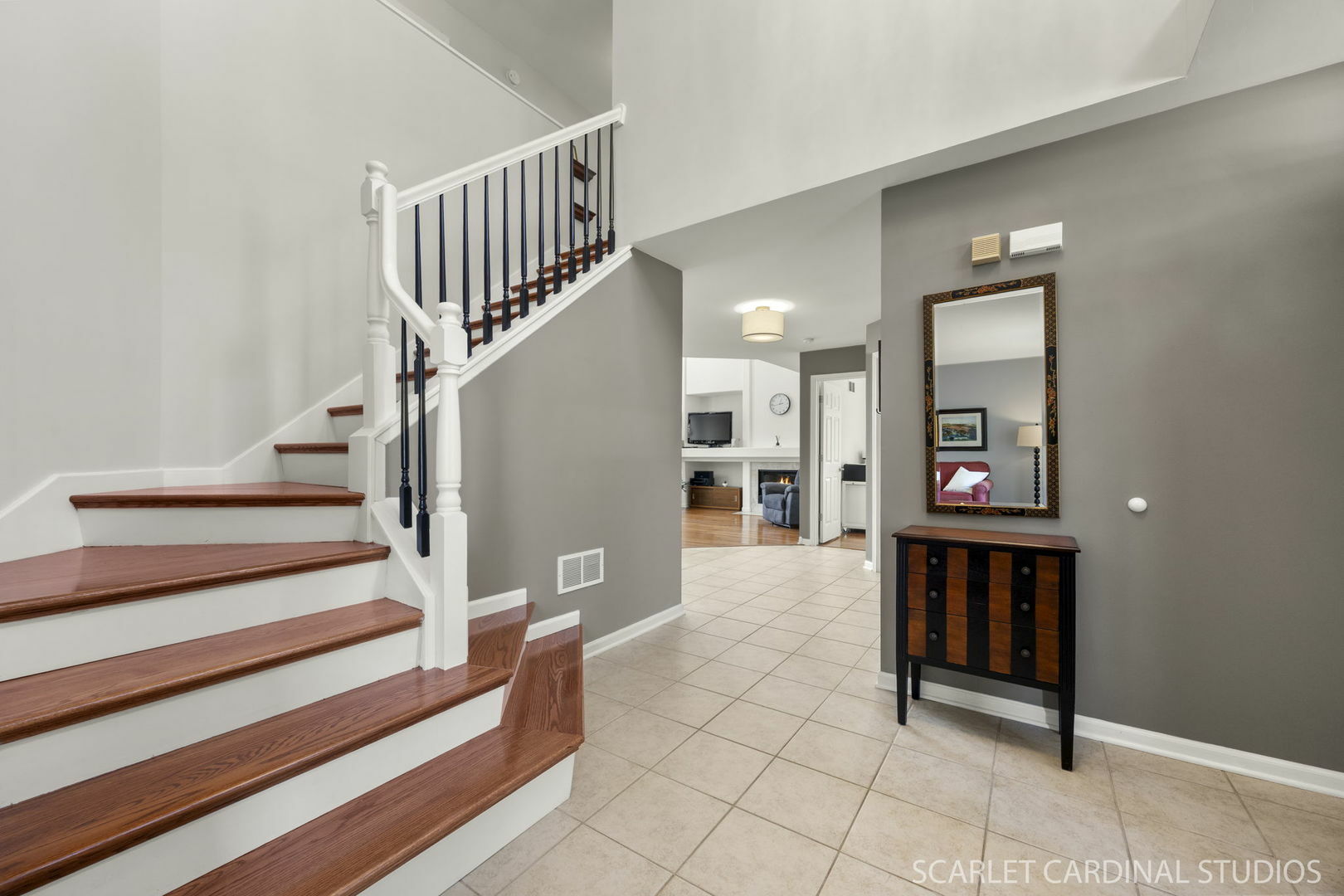 Property Photo: 1004 Mandalay Court IL 60563