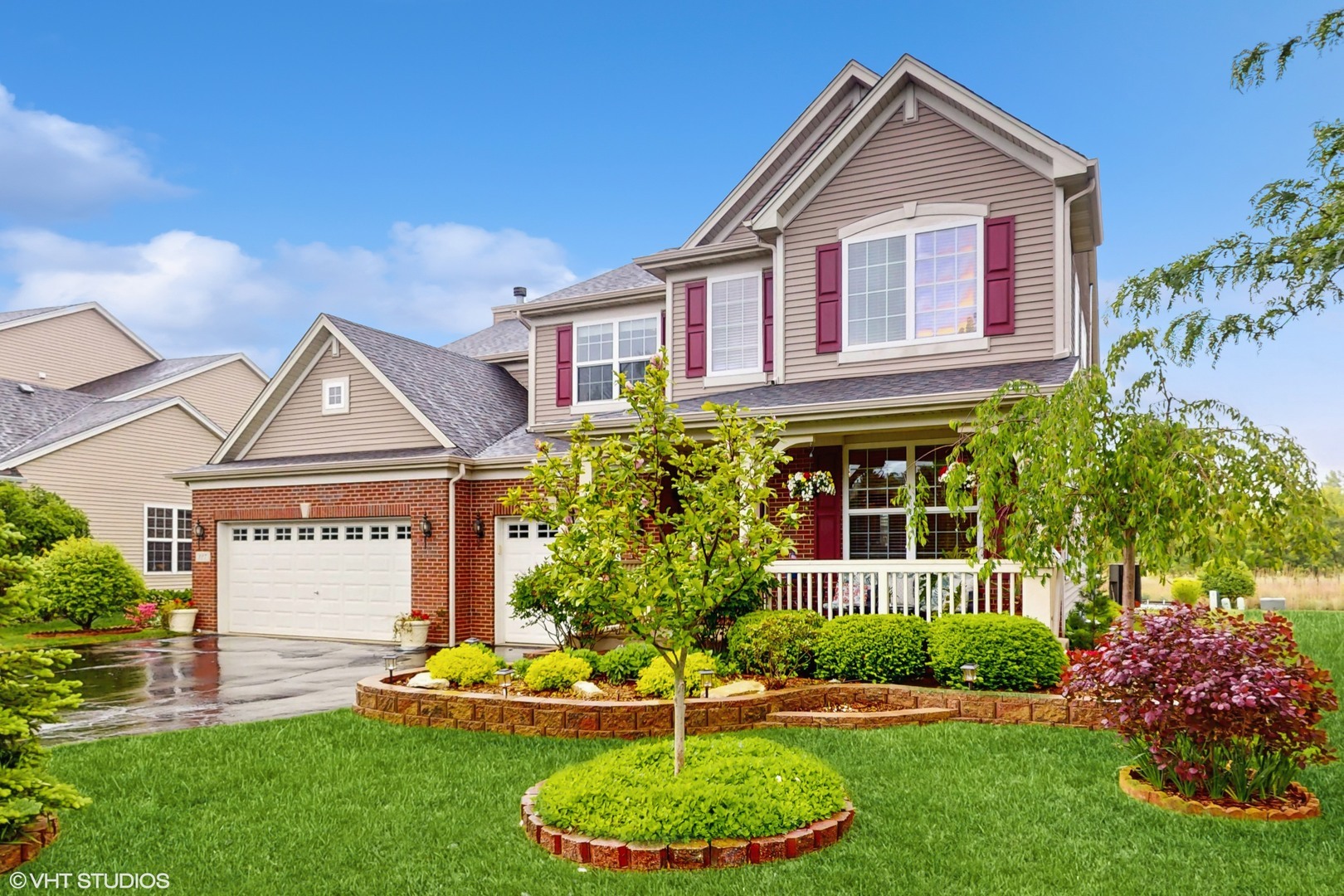 Property Photo: 127 Charleston Lane IL 60136