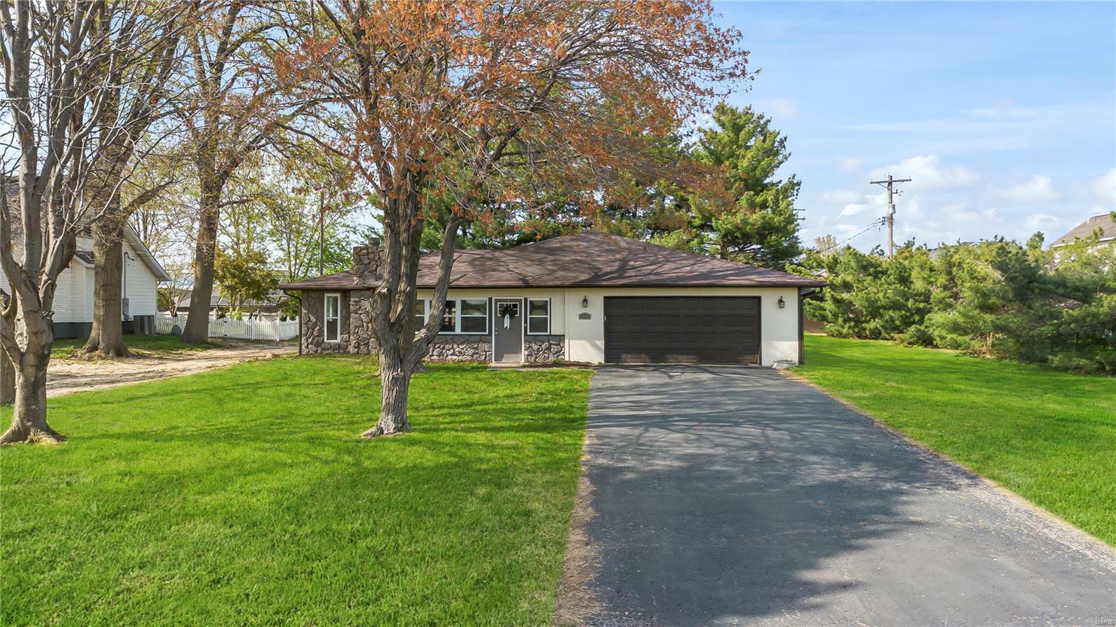 151 Smola Lane  Glen Carbon IL 62034 photo