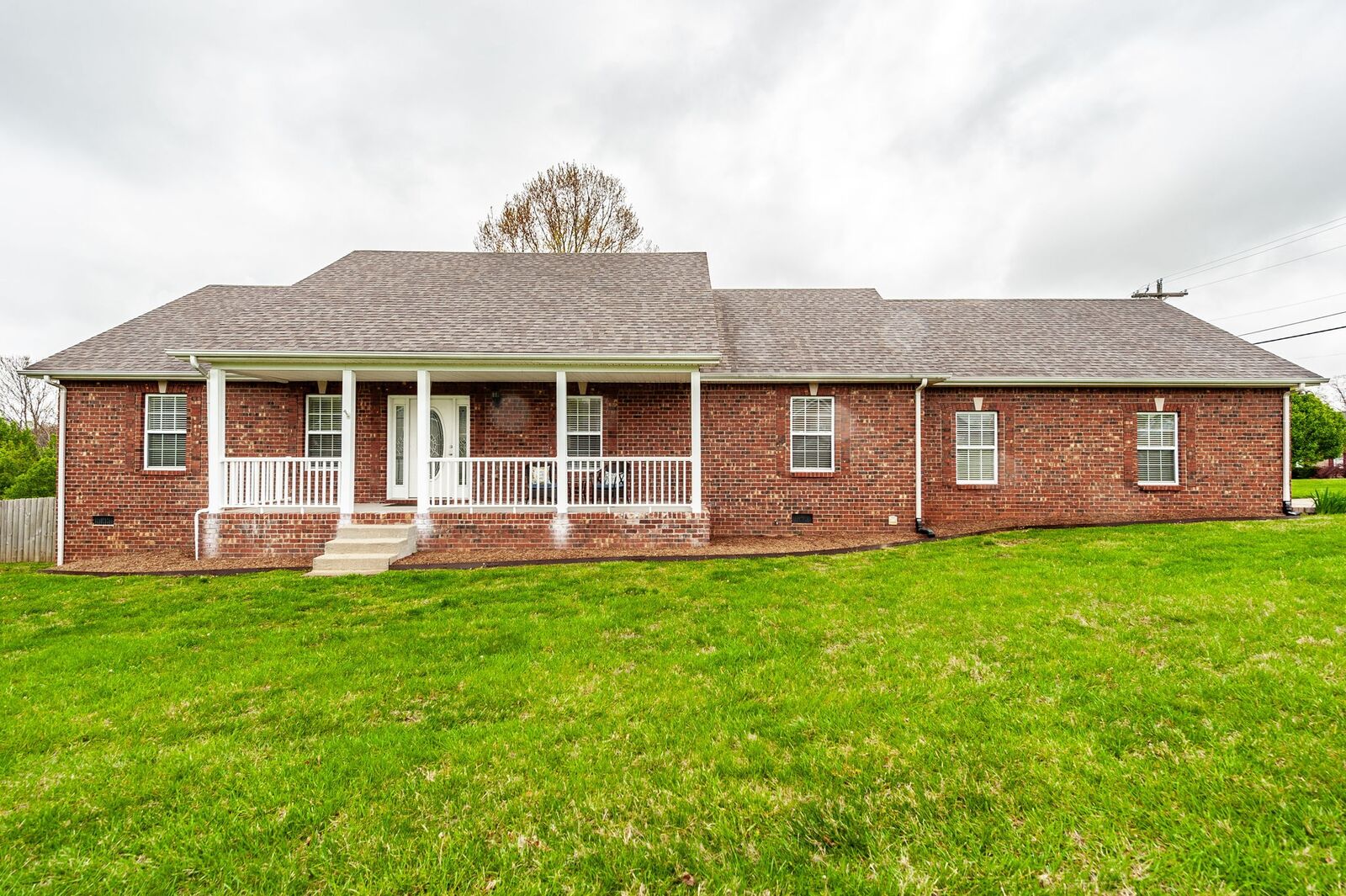 Property Photo: 327 Arabian Ln TN 37172