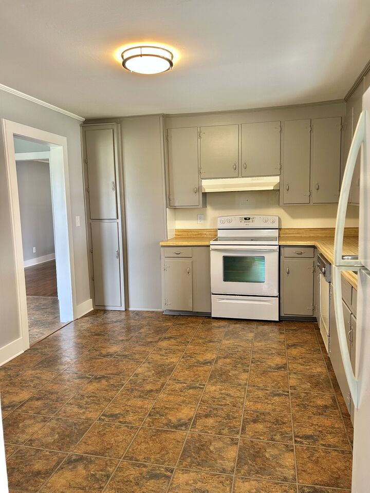 Property Photo: 461 Hendrixson Dr TN 37355