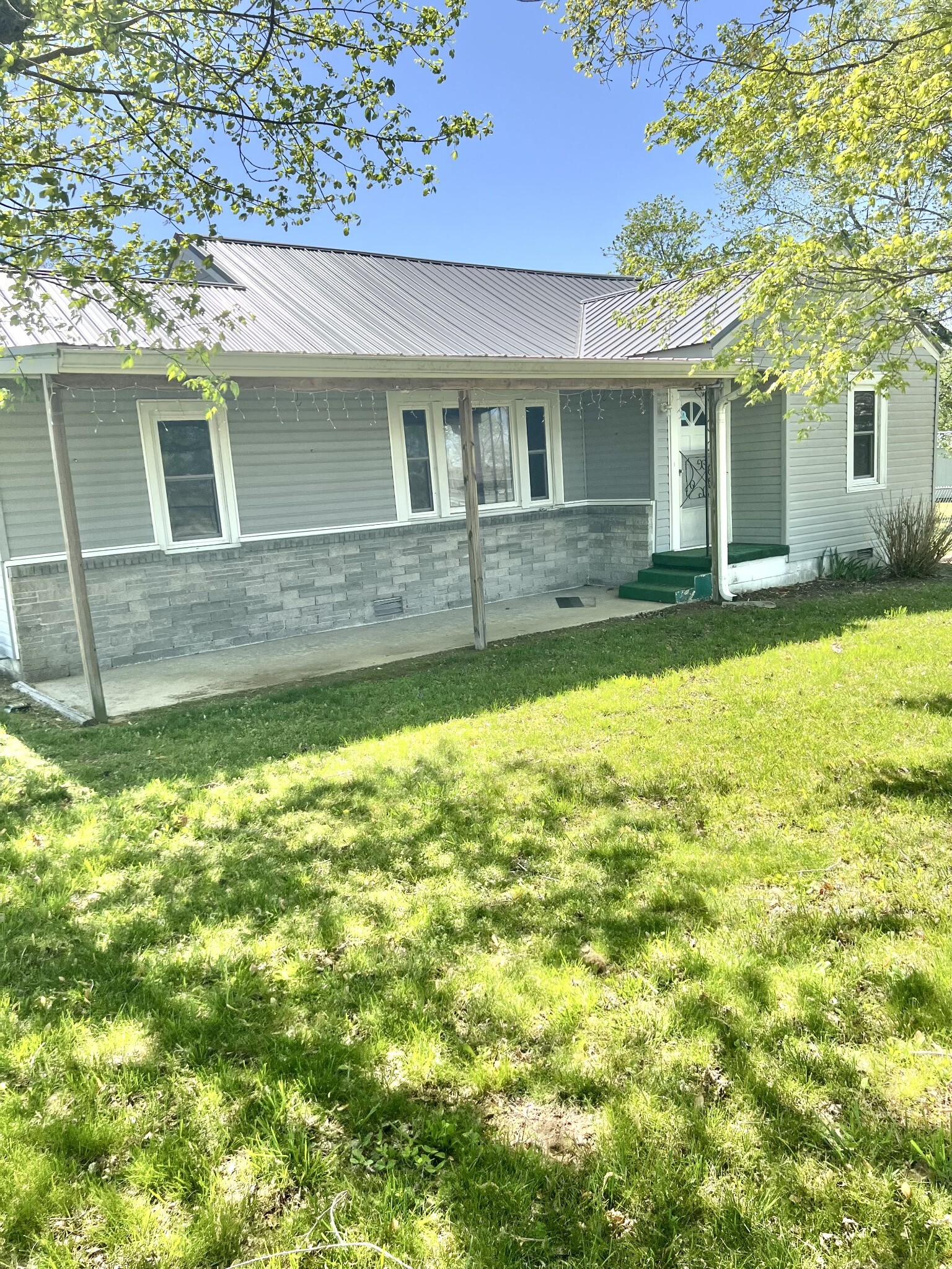Property Photo:  461 Hendrixson Dr  TN 37355 
