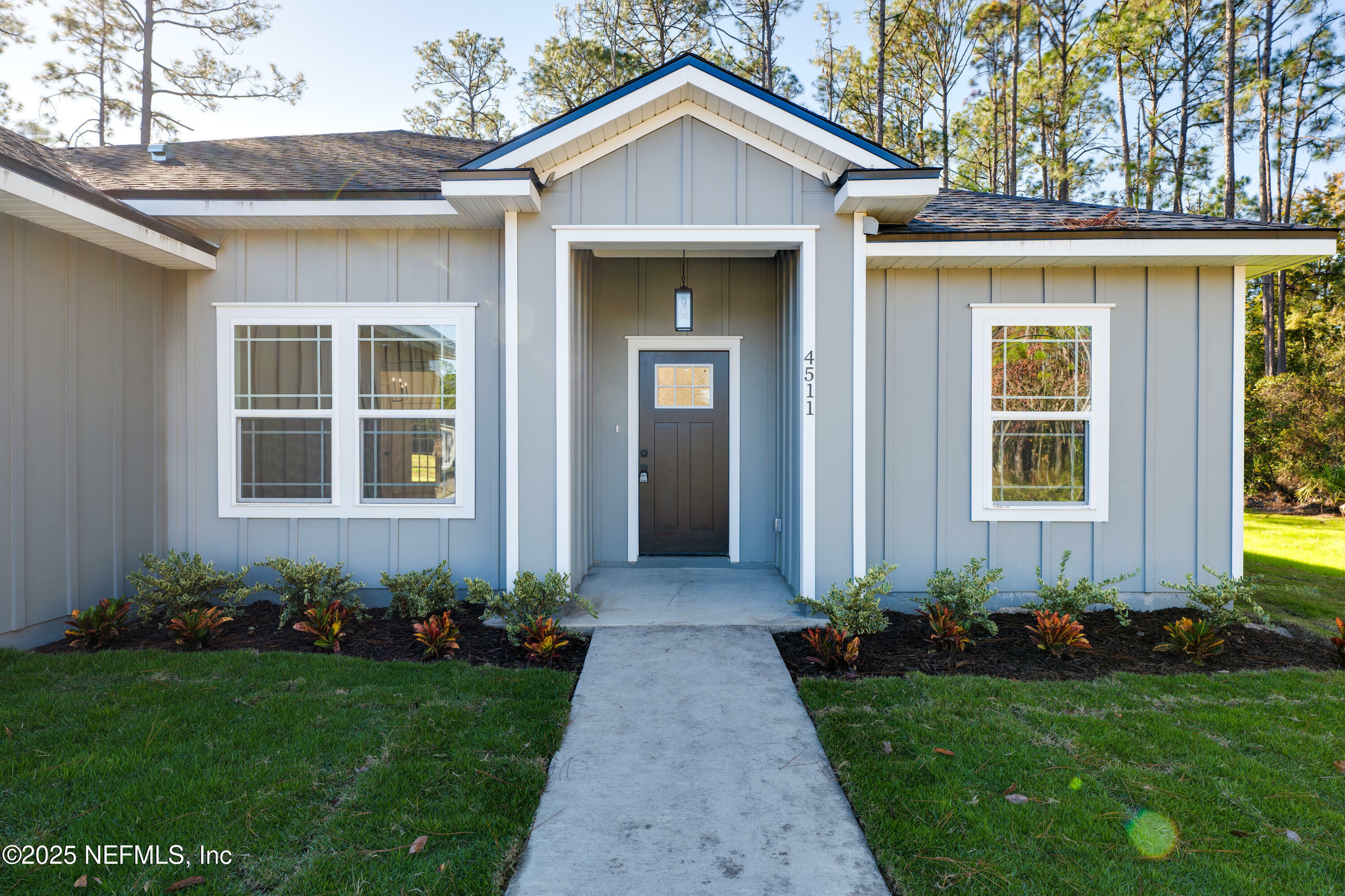Property Photo: 2500 Indigo Avenue FL 32068