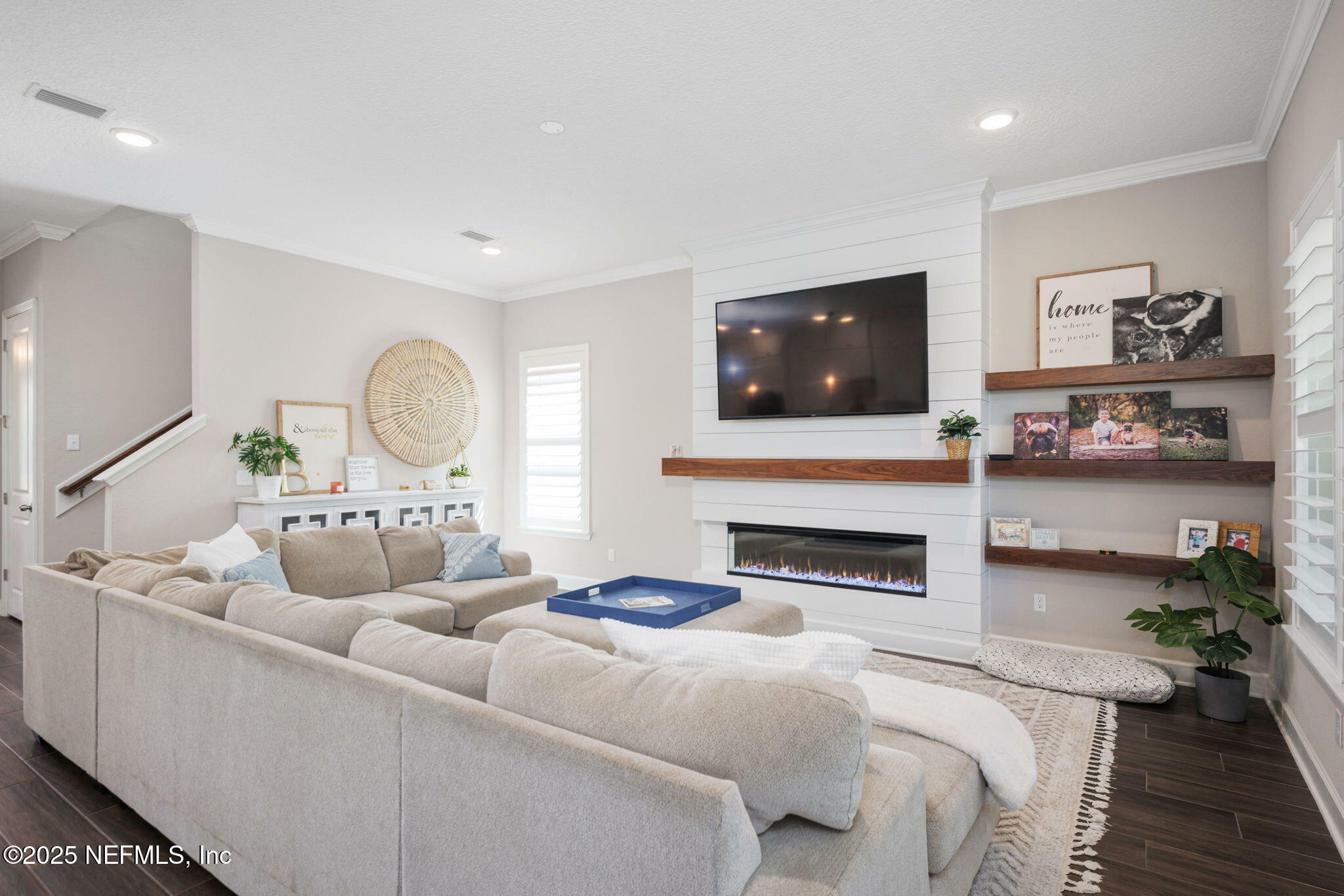 Property Photo: 466 Crosswater Lake Drive FL 32081