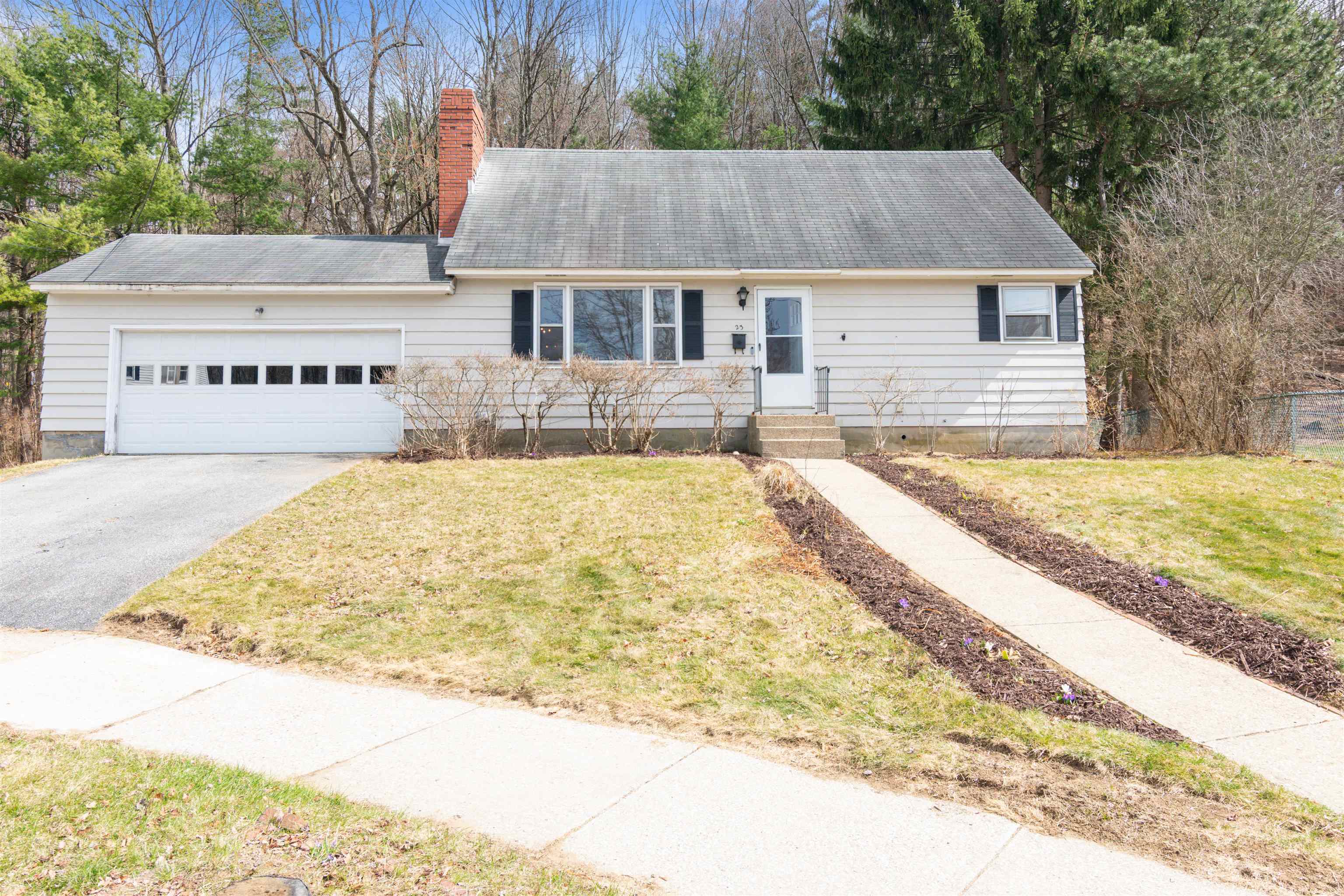 Property Photo: 23 Moore Court VT 05408