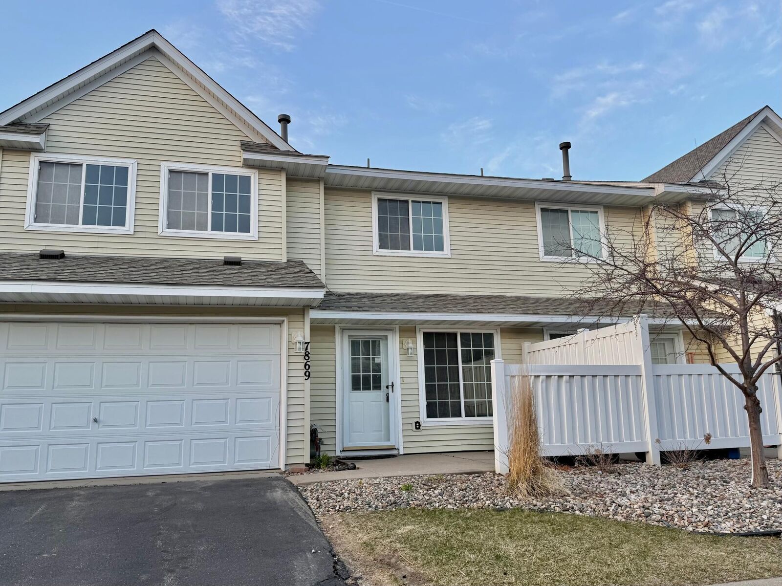 Property Photo: 7869 Autumn Ridge Avenue MN 55317