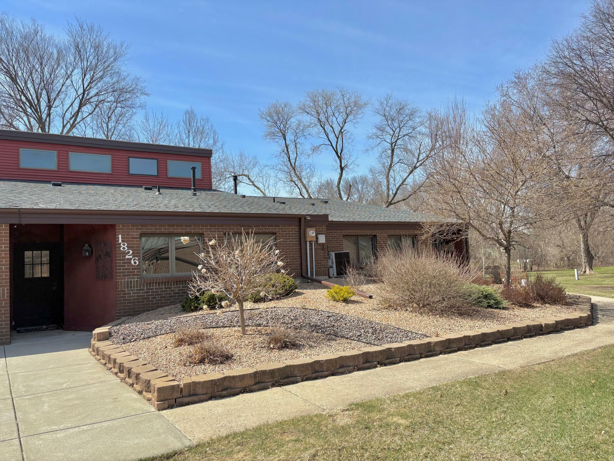 Property Photo: 1826 Coolidge Court MN 55057