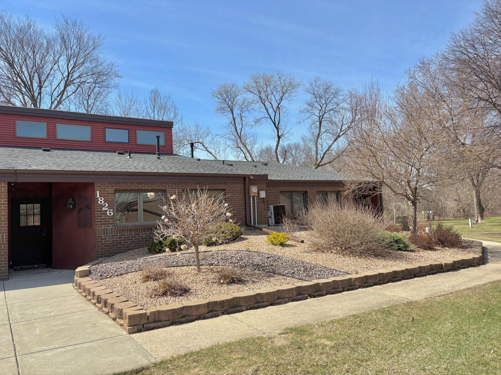 Property Photo: 1826 Coolidge Court MN 55057