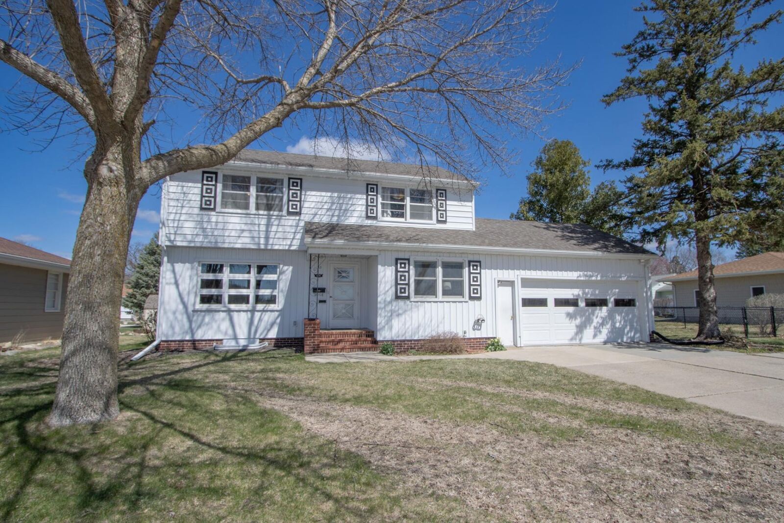 Property Photo: 610 Victoria Street MN 56031