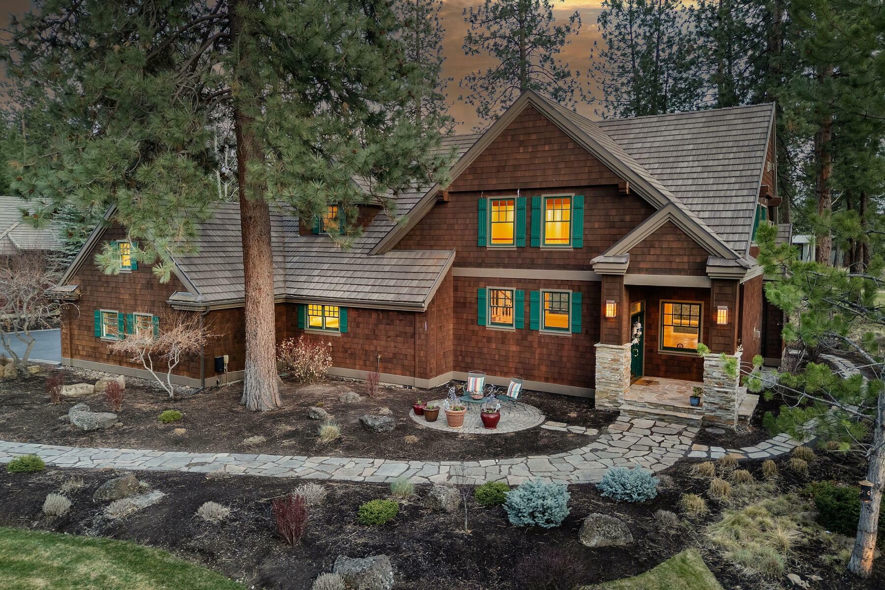 Property Photo:  19385 Cayuse Crater Court  OR 97702 