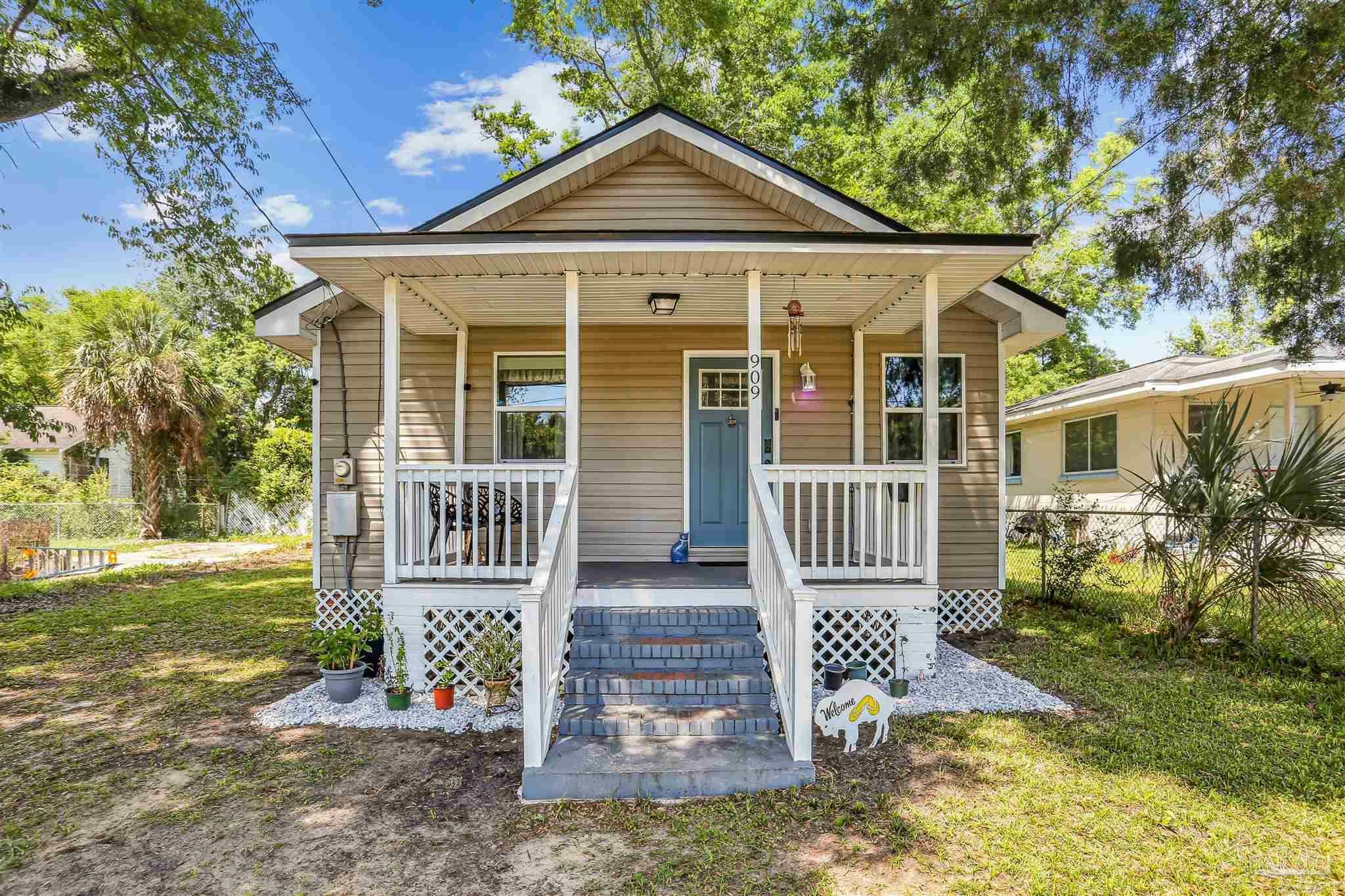 909 N M St  Pensacola FL 32501 photo