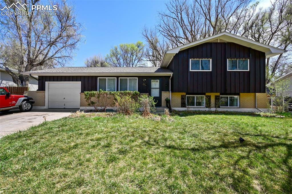 219 Fairfax Street  Colorado Springs CO 80911 photo