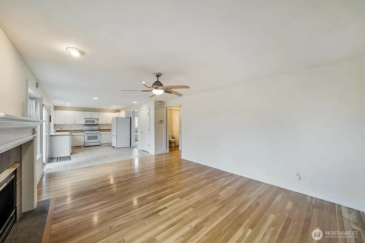 Property Photo: 5121 Perry Drive SE WA 98092