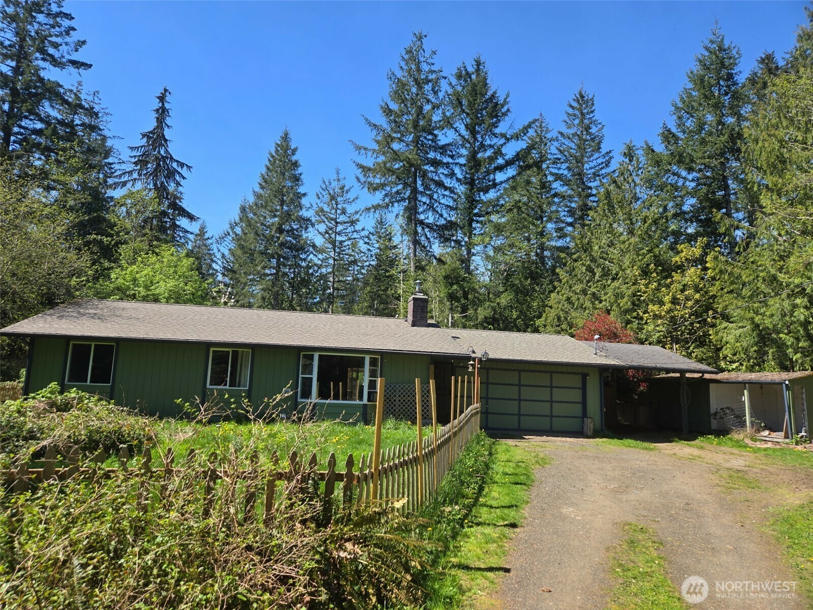Property Photo: 165 W Pinehurst WA 98312
