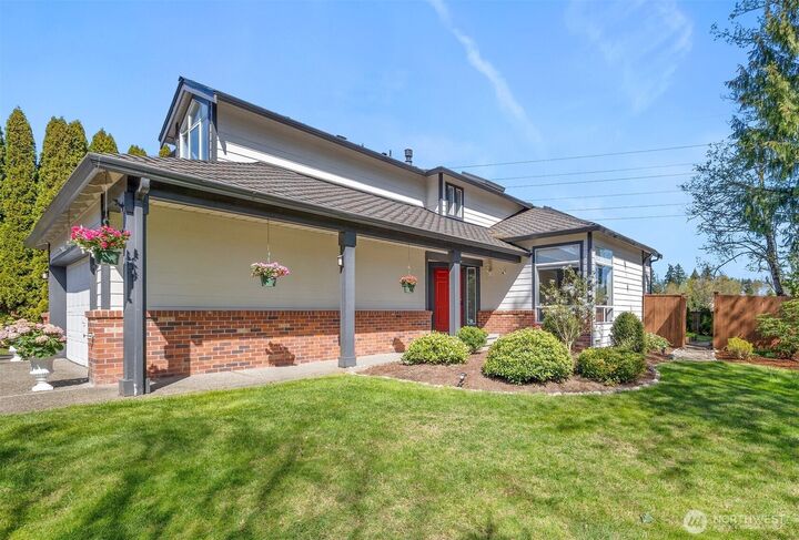 Property Photo:  25820  160th Avenue SE  WA 98042 