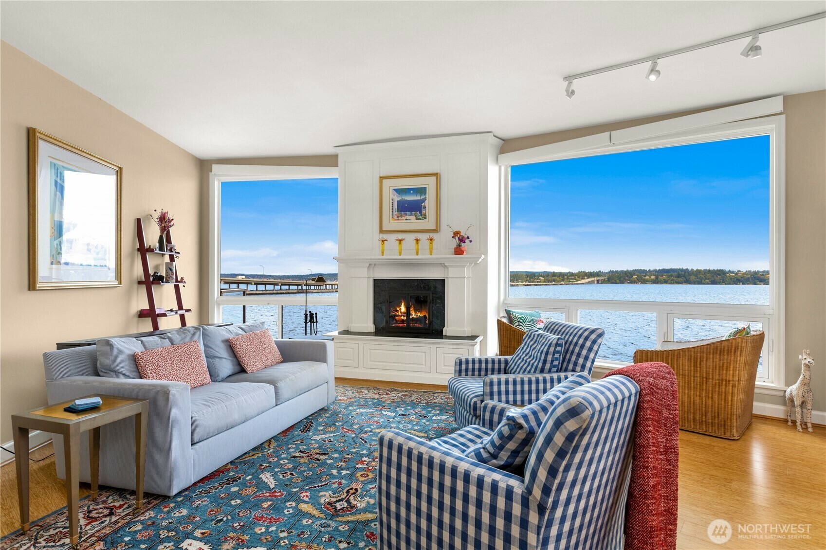 Property Photo: 2360 43rd Avenue E 415 WA 98112