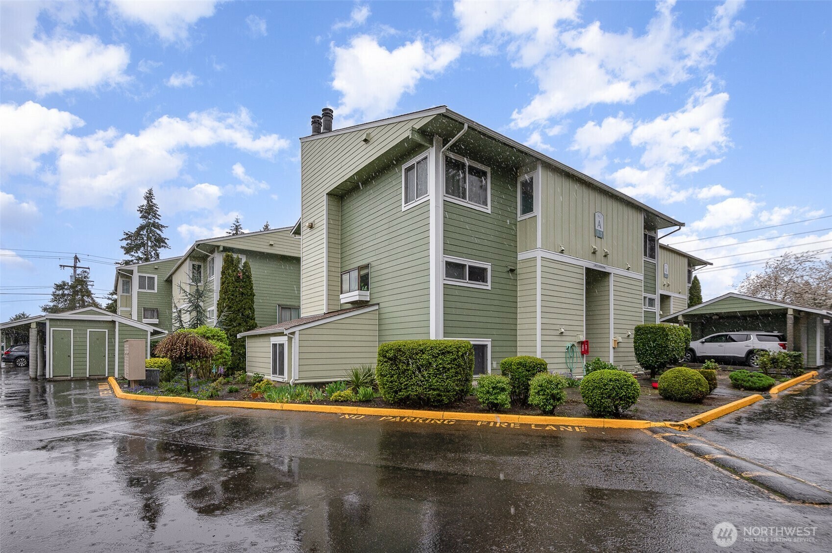 Property Photo: 2417 S 222nd Street A6 WA 98198