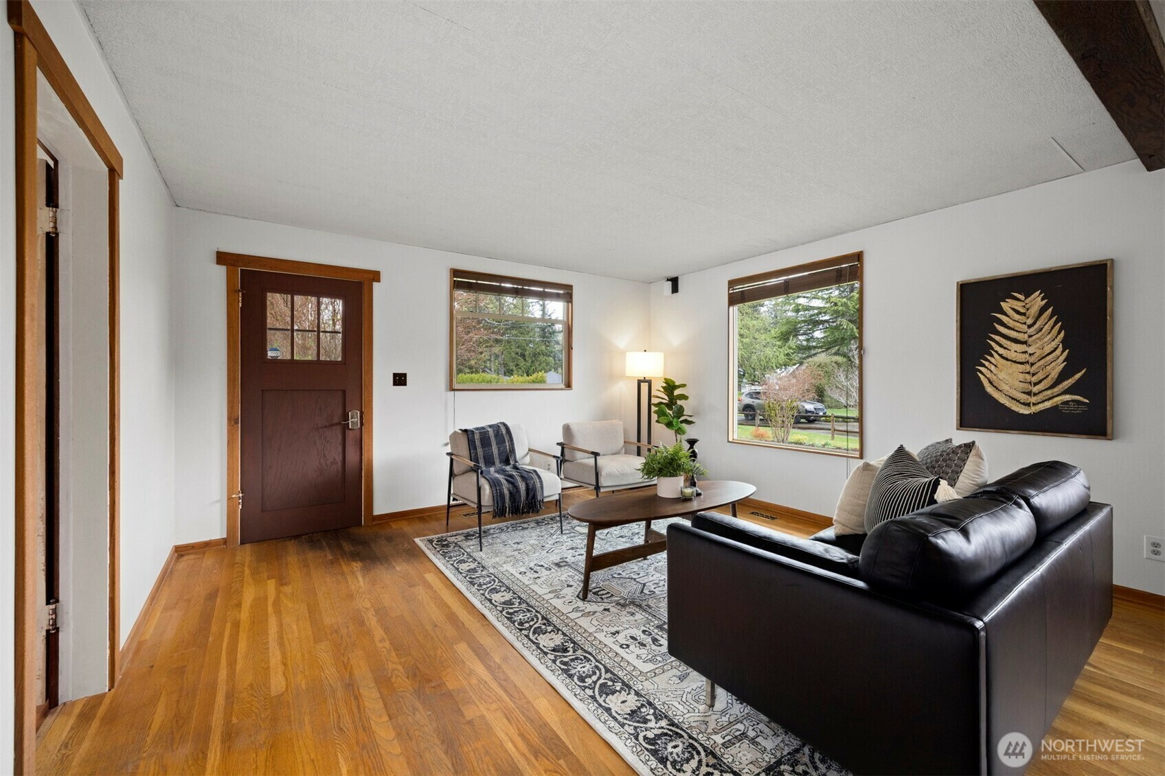 Property Photo:  1311 E Maplewood Avenue  WA 98225 