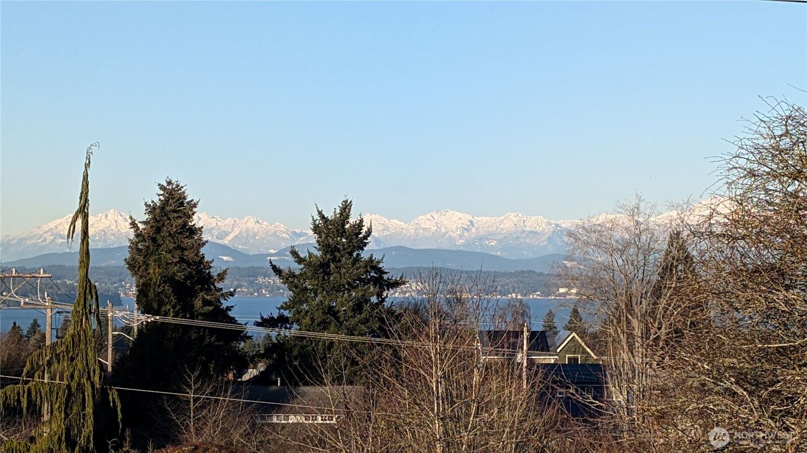 Property Photo:  6055  35th Avenue SW 202  WA 98126 