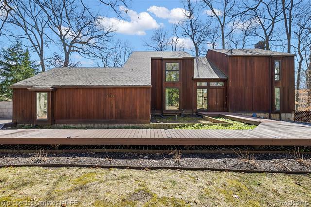 7371 Lindenmere Drive  Bloomfield Twp MI 48301 photo