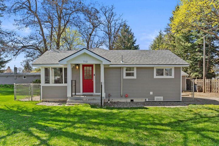 712 S Evergreen Rd  Spokane Valley WA 99216 photo