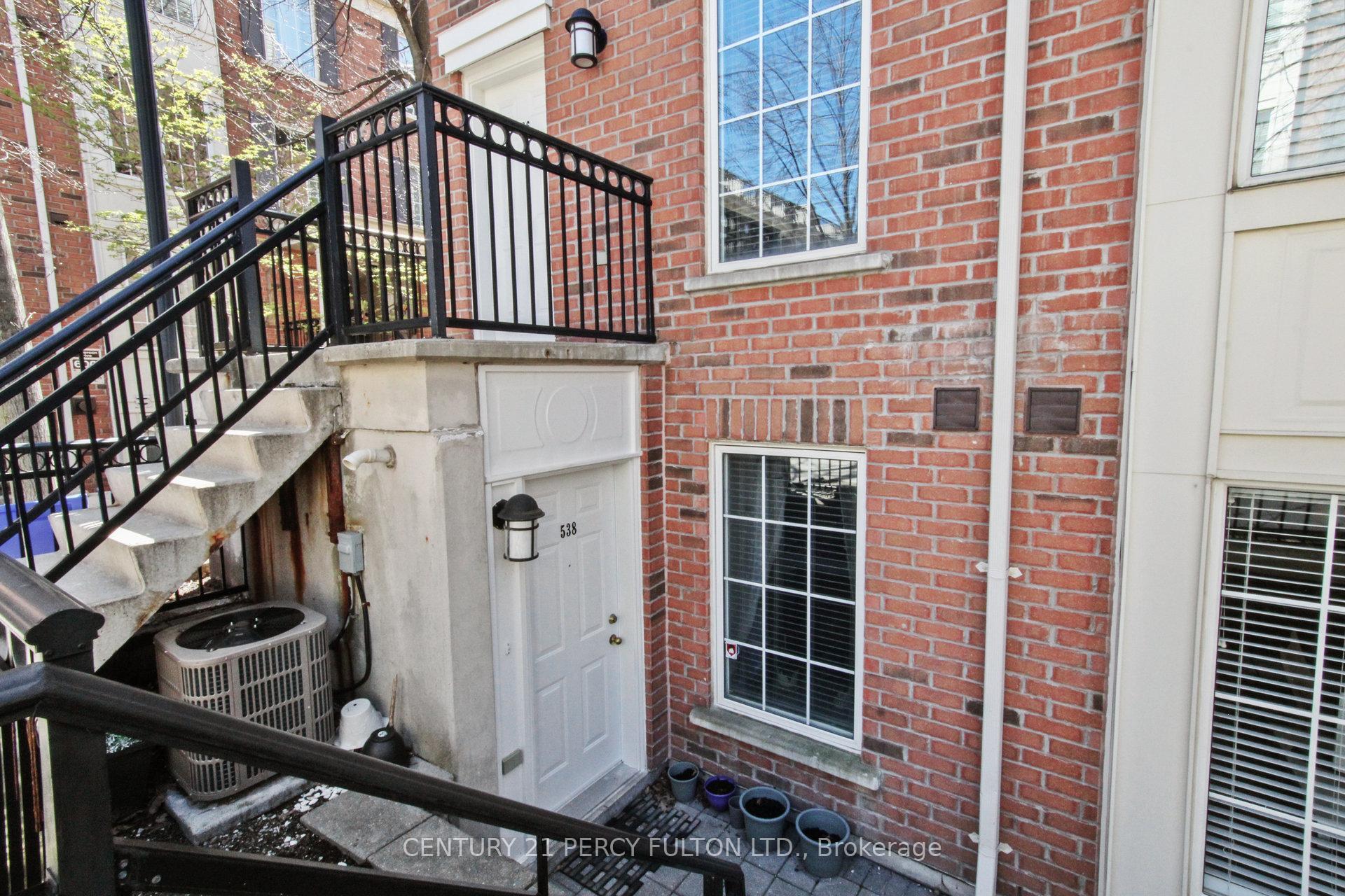 Property Photo:  3 Everson Drive 538  ON M2N 7C2 