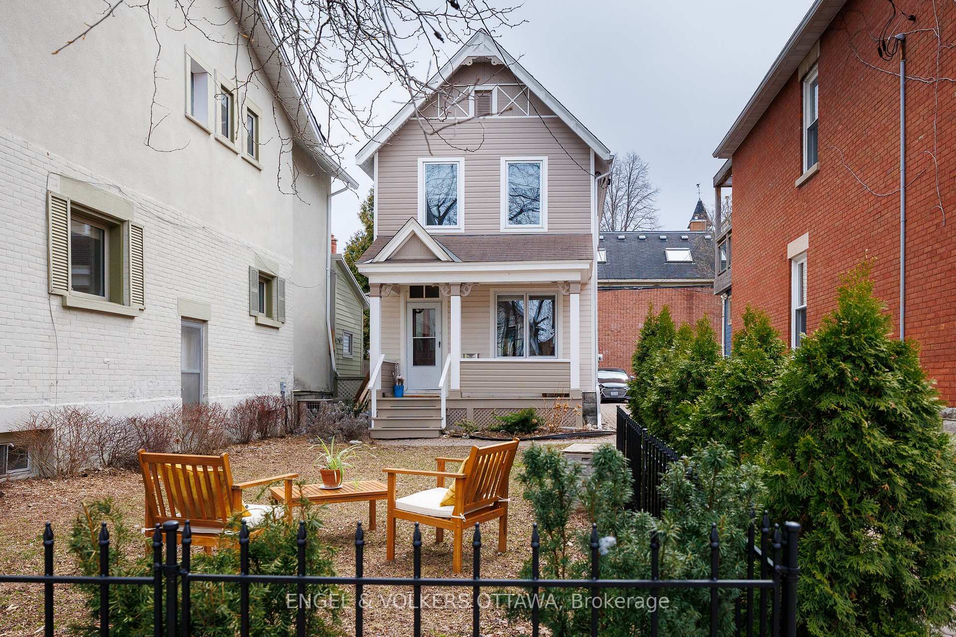 92 Third Avenue  Glebe - Ottawa East and Area ON K1S 2J8 photo