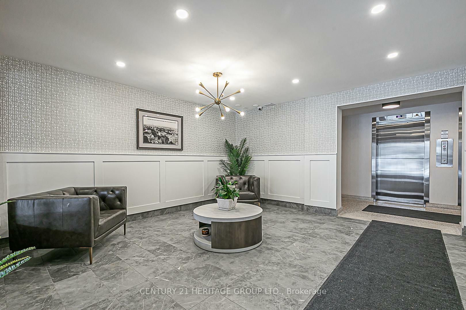 Photo de la propriété:  67 Richmond Street 304  ON L4C 3Y3 