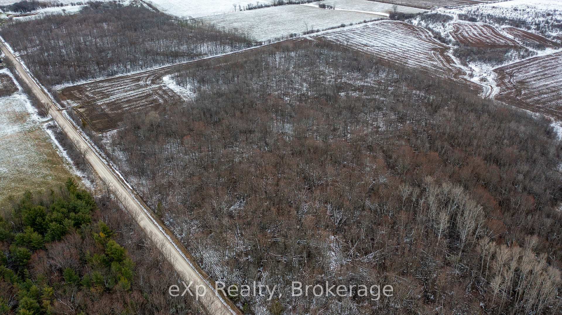 Property Photo:  E 1/2 Lt 29-30 Con 4 Sideroad 30 N/A  ON N0H 1B0 