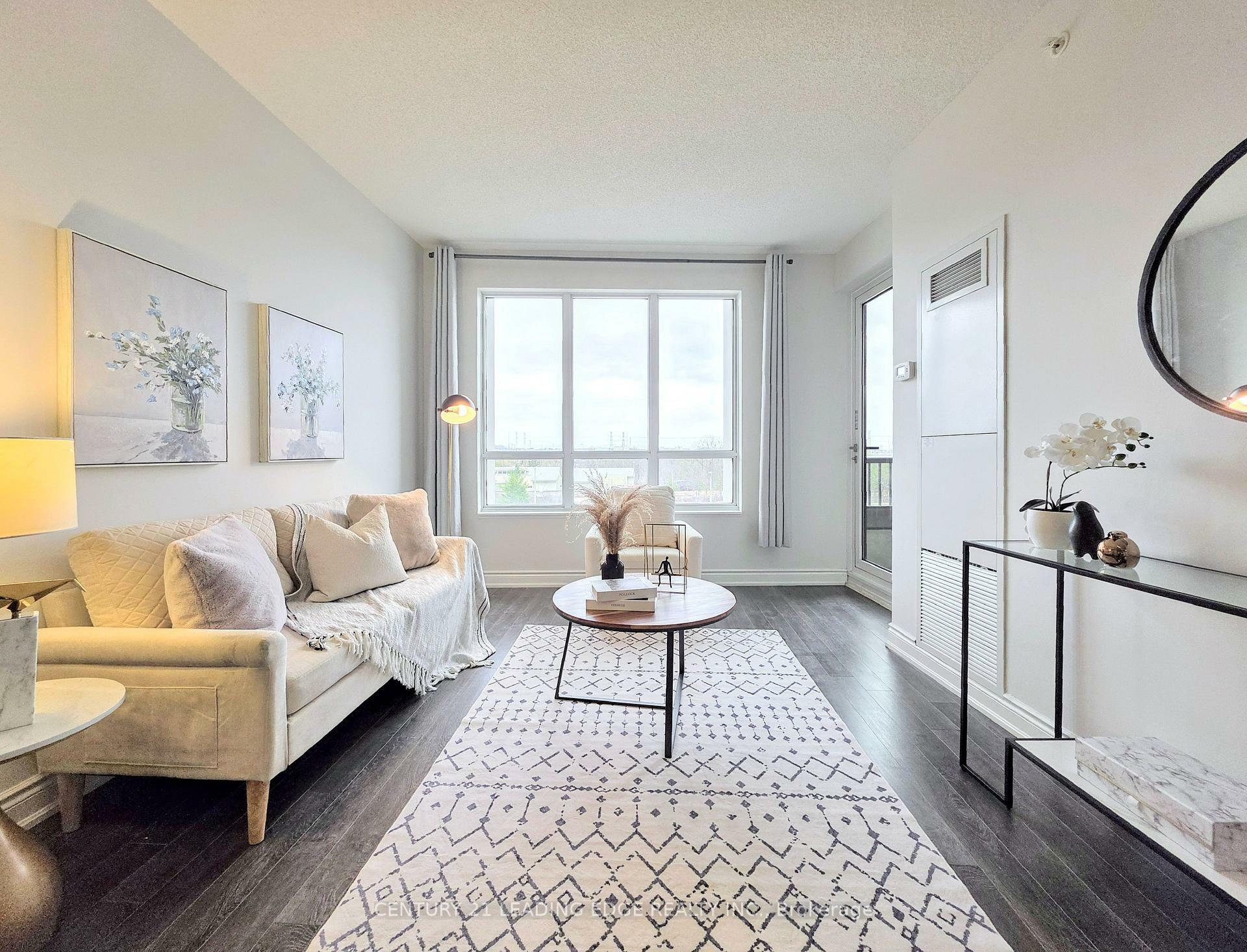 Property Photo: 38 Cedarland Drive 510 ON L6G 0G7