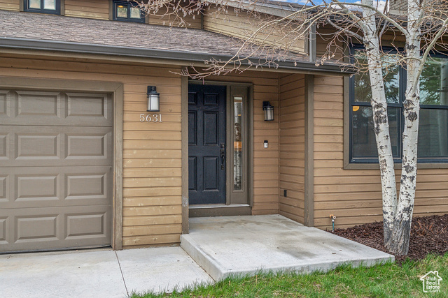 Property Photo: 5631 Kingsford Ave UT 84098