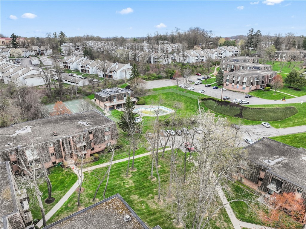 Property Photo: 1112 Forest Green Dr PA 15108