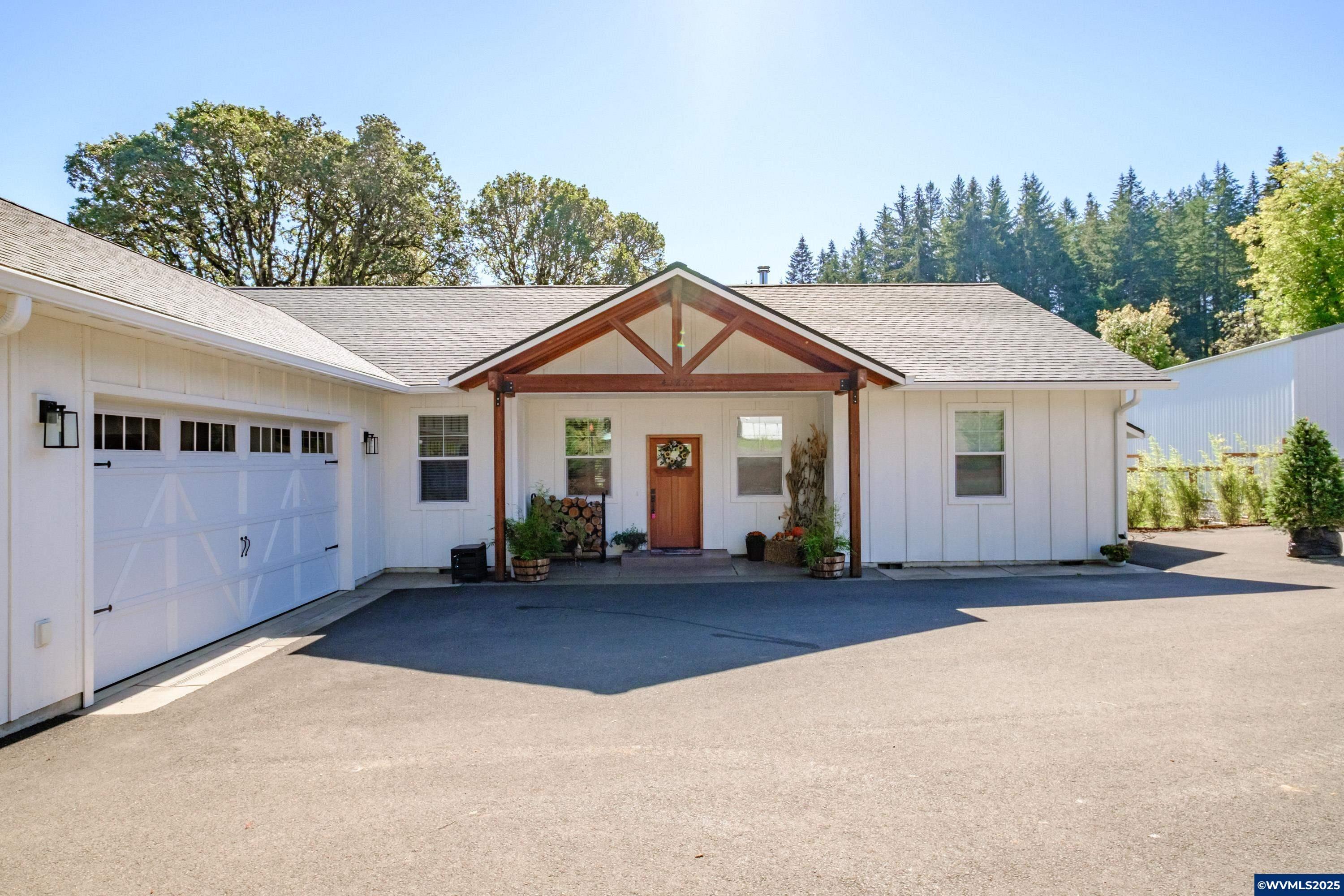 Property Photo: 41222 Highway 228 OR 97386