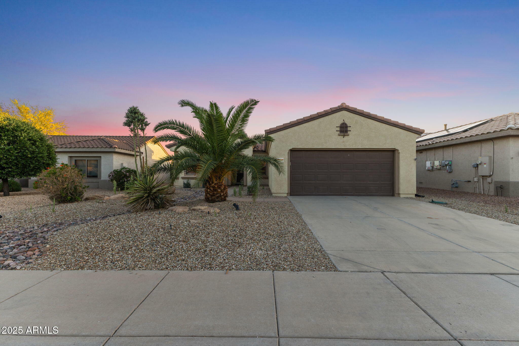 Property Photo: 15145 W Cactus Ridge Way AZ 85374