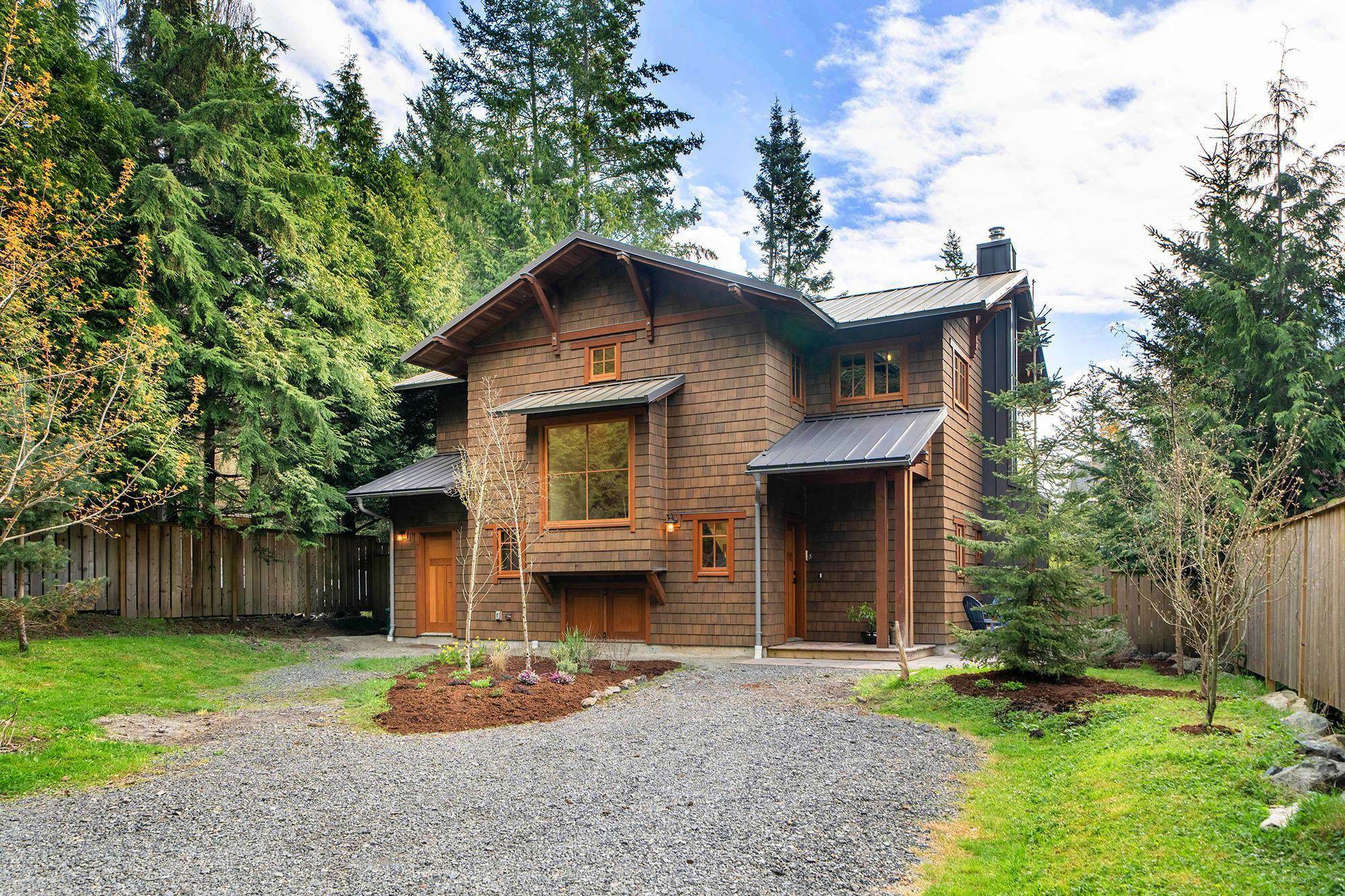 Property Photo: 1117 Miller Road BC V0N 1G1