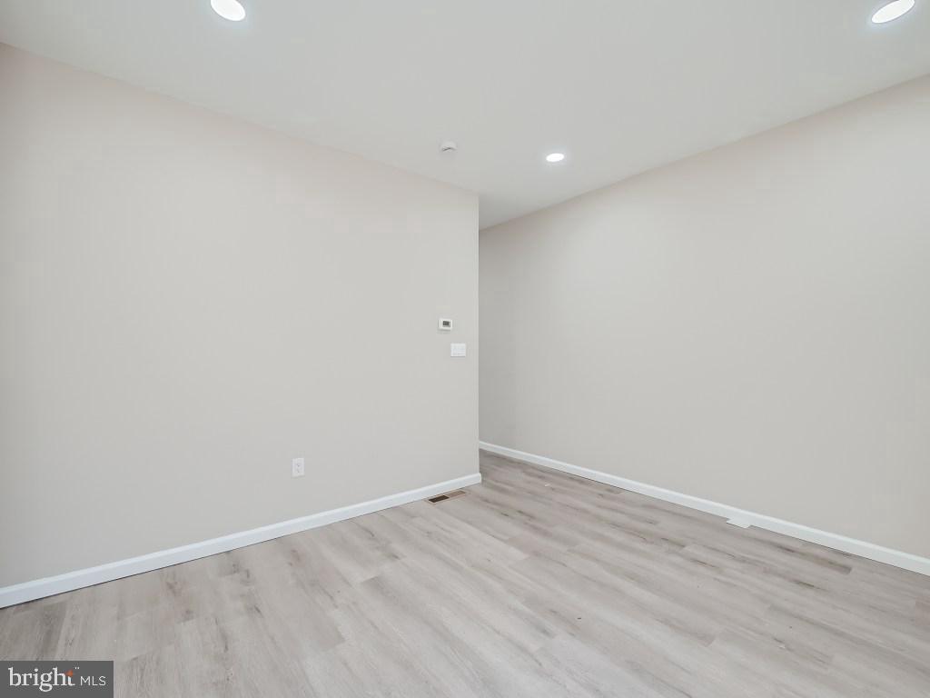 Property Photo: 1324 W Pratt Street MD 21223