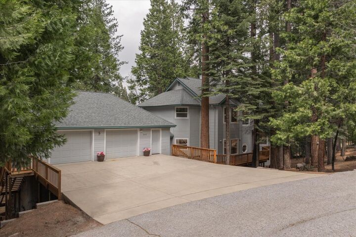 Property Photo:  845 Honey Court  CA 95223 